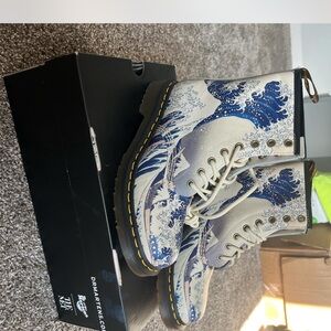 The met x Dr martens collaboration
No longer available